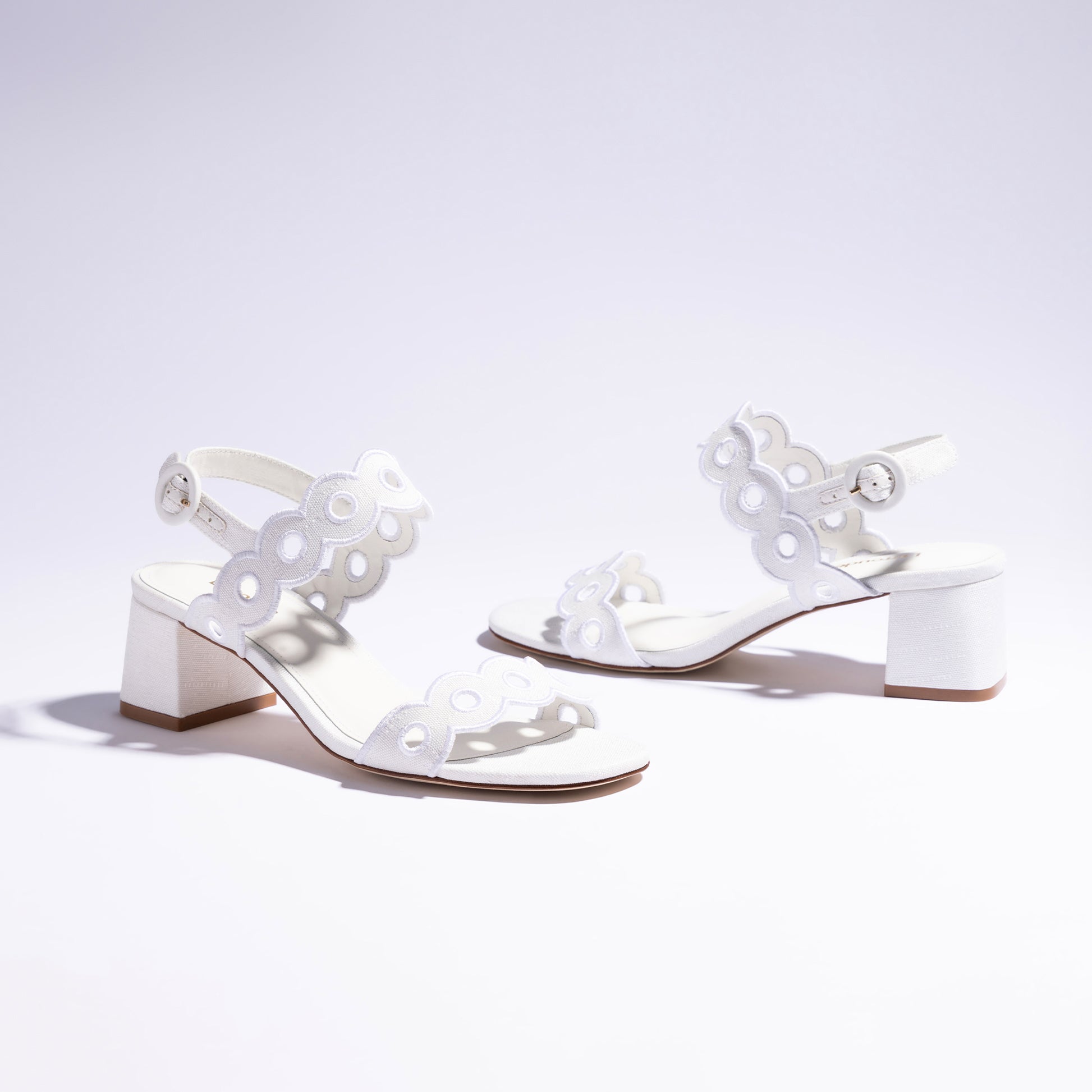 Florence Broderie Sandal In White Raffia