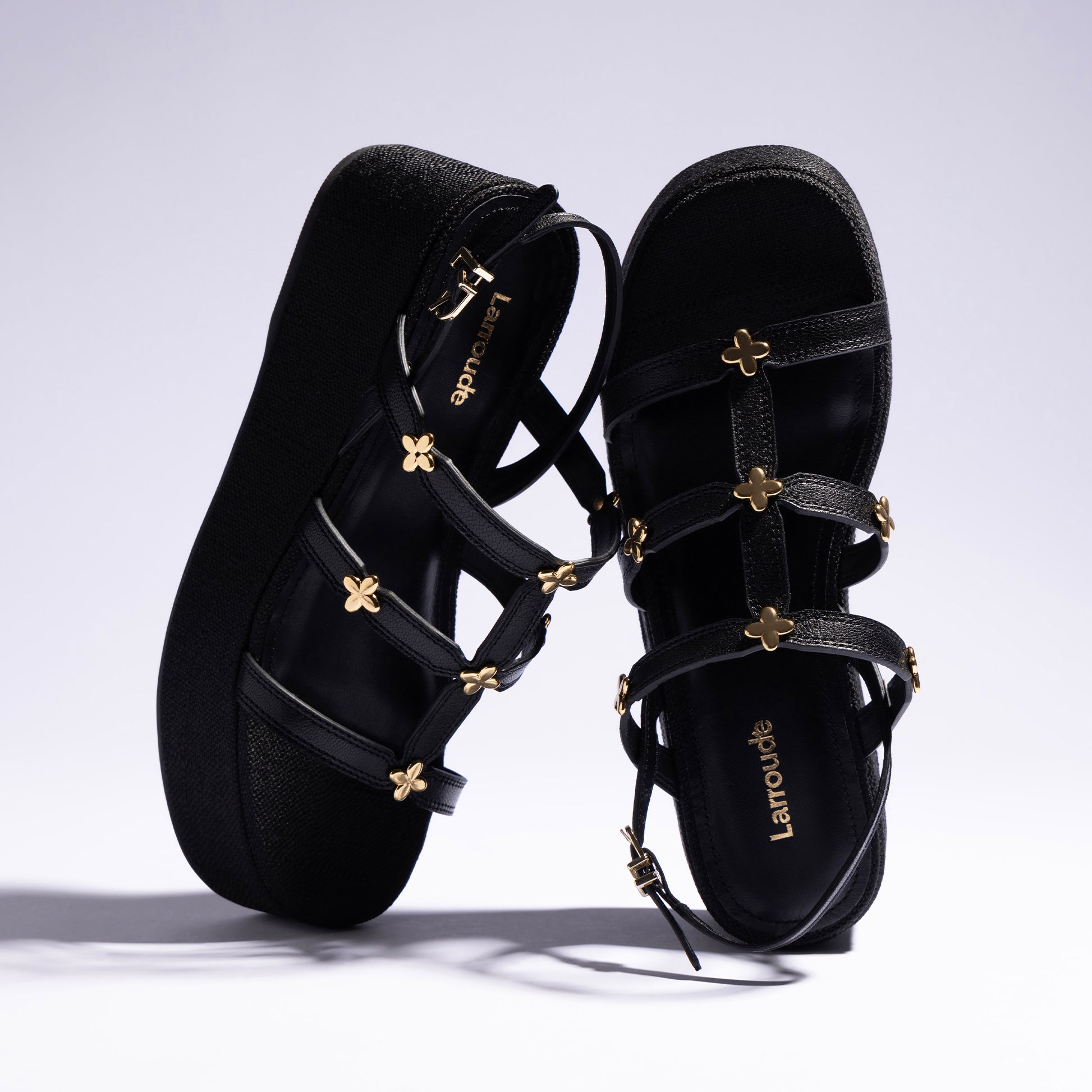 Harmony Flatform Sandal In Black Raffia