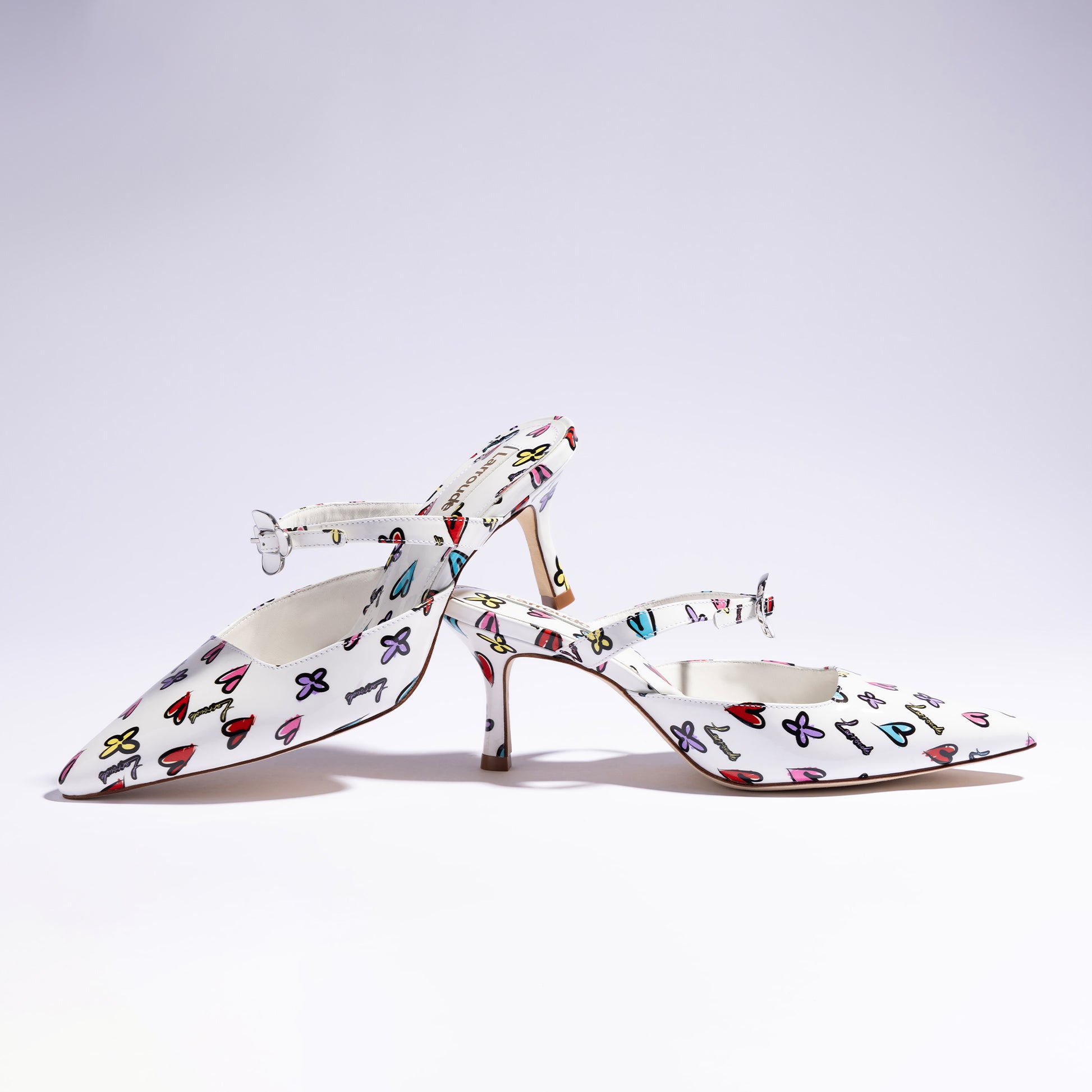 Daisy Pump In White Heart Printed Leather