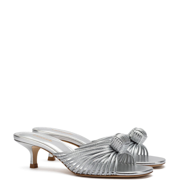 Valerie Mule In Silver Metallic Leather - Larroude