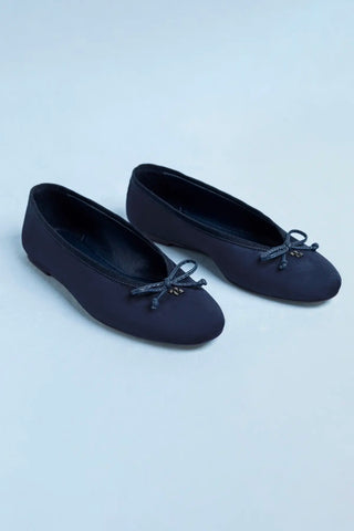 Pavlova Ballet Flat In Indigo Suede Ballet Larroudé