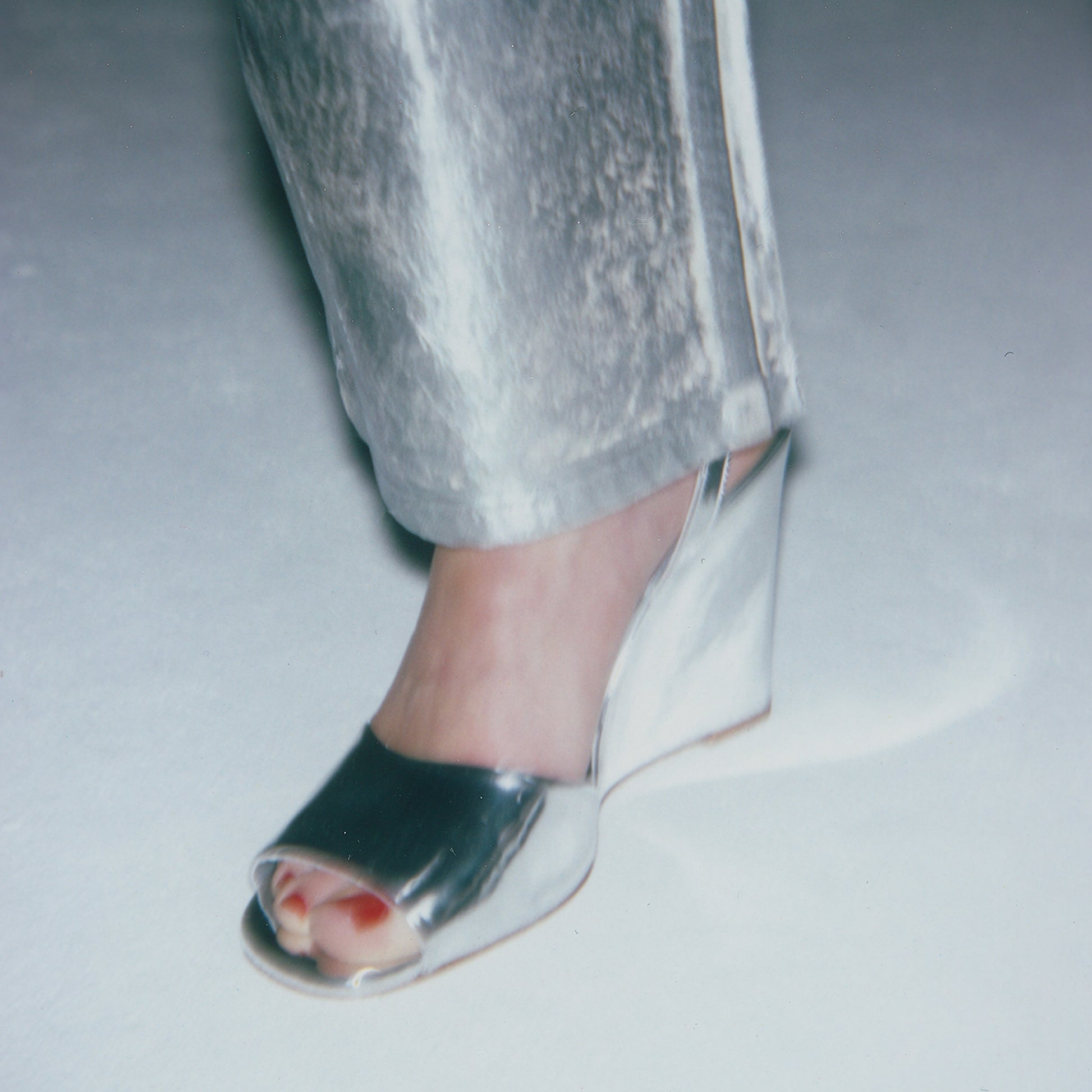 Yves Wedge In Silver Specchio