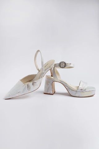Larroudé x Markarian: Dolly Low Sandal Ivory Brocade Sandal Larroudé x Markarian