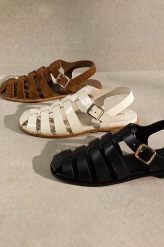Stevie Flat Sandal In Black Leather