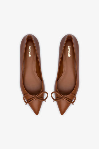 Lee Flat In Caramel Leather