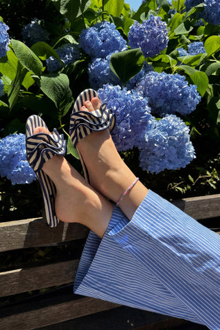 Ivy Ruffle Flat Navy Striped Canva Flat Larroudé