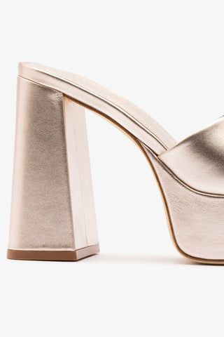 Dolly Mule Champagne Leather Mule Larroudé