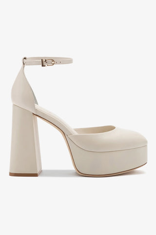 Ari Pump In Ivory Leather