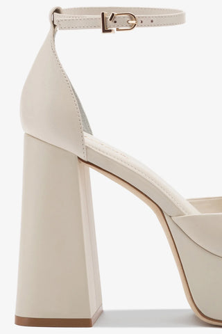 Ari Pump In Ivory Leather