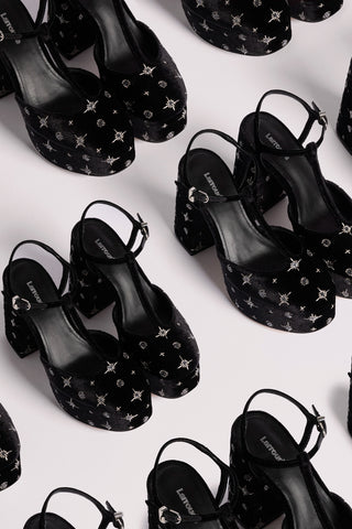 Pixie Pump In Black Velvet