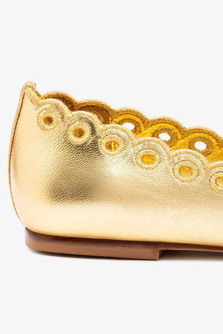 Meghan Broderie Flat In Gold Metallic Leather