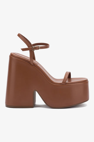 Wanda Platform Sandal In Caramel Leather