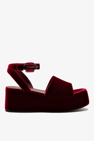 Charli Flatform Sandal In Wine Velvet