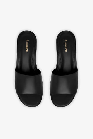 Athena Flatform Sandal In Black Leather