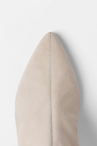 Cindy Slouch Boot Mushroom Gray Suede Boot Larroudé