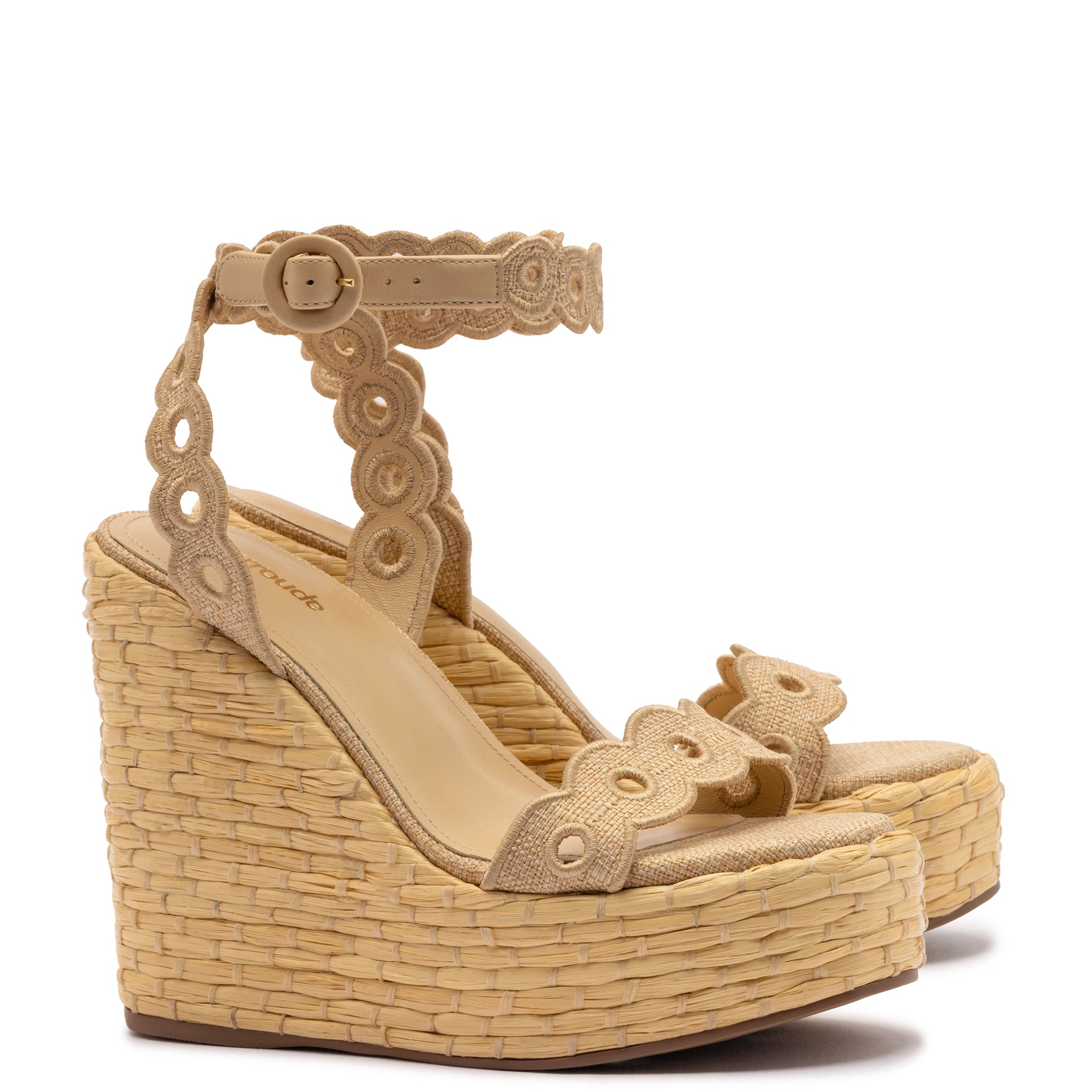 Cuña Florence con bordados en rafia beige