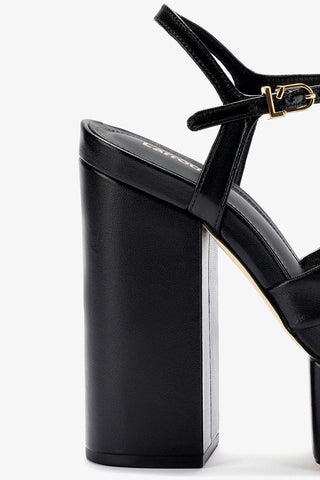 Vivienne Platform Sandal In Black Leather