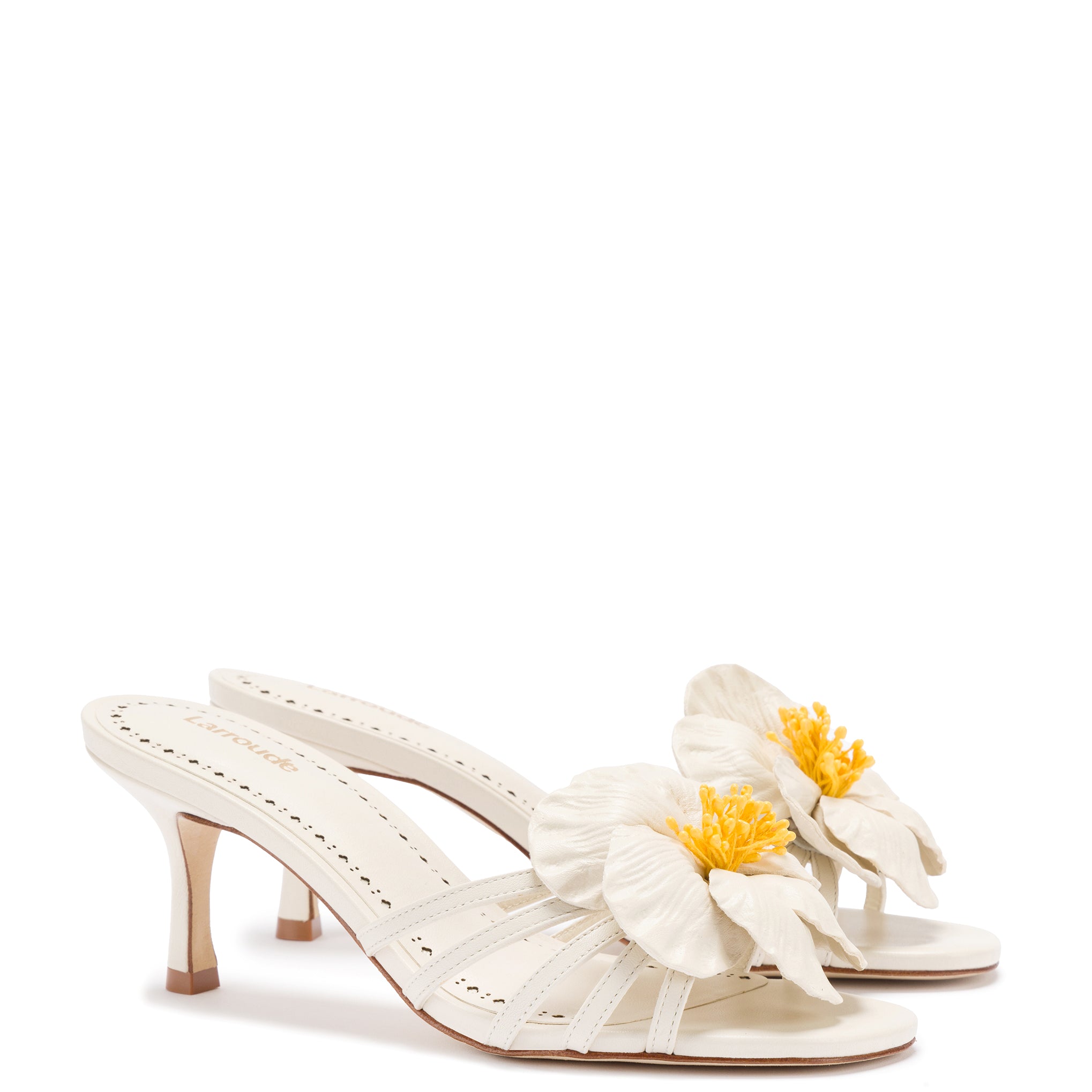 Magnolia Mule In Ivory Leather