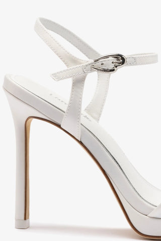 Angelina Sandal In White Satin