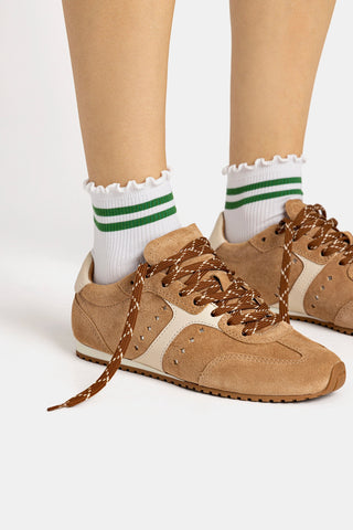 Stella Sneaker In Peanut Suede Sneaker Larroudé