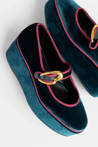 Verona Flatform Deepsea Velvet Flatform Larroude
