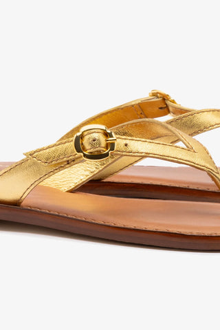 Mary Kate Flat Sandal In Gold Metallic Leather