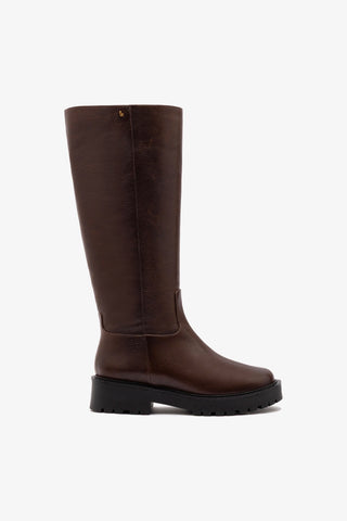 Anne Lugsole Boot In Brown Leather
