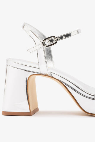 Bianca Low Sandal Silver Specchio Womens - Shoes - Sandals Larroudé