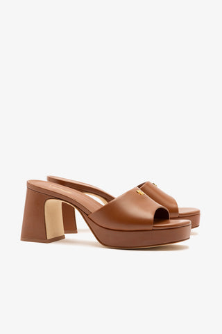 Dolly Low Mule In Caramel Leather