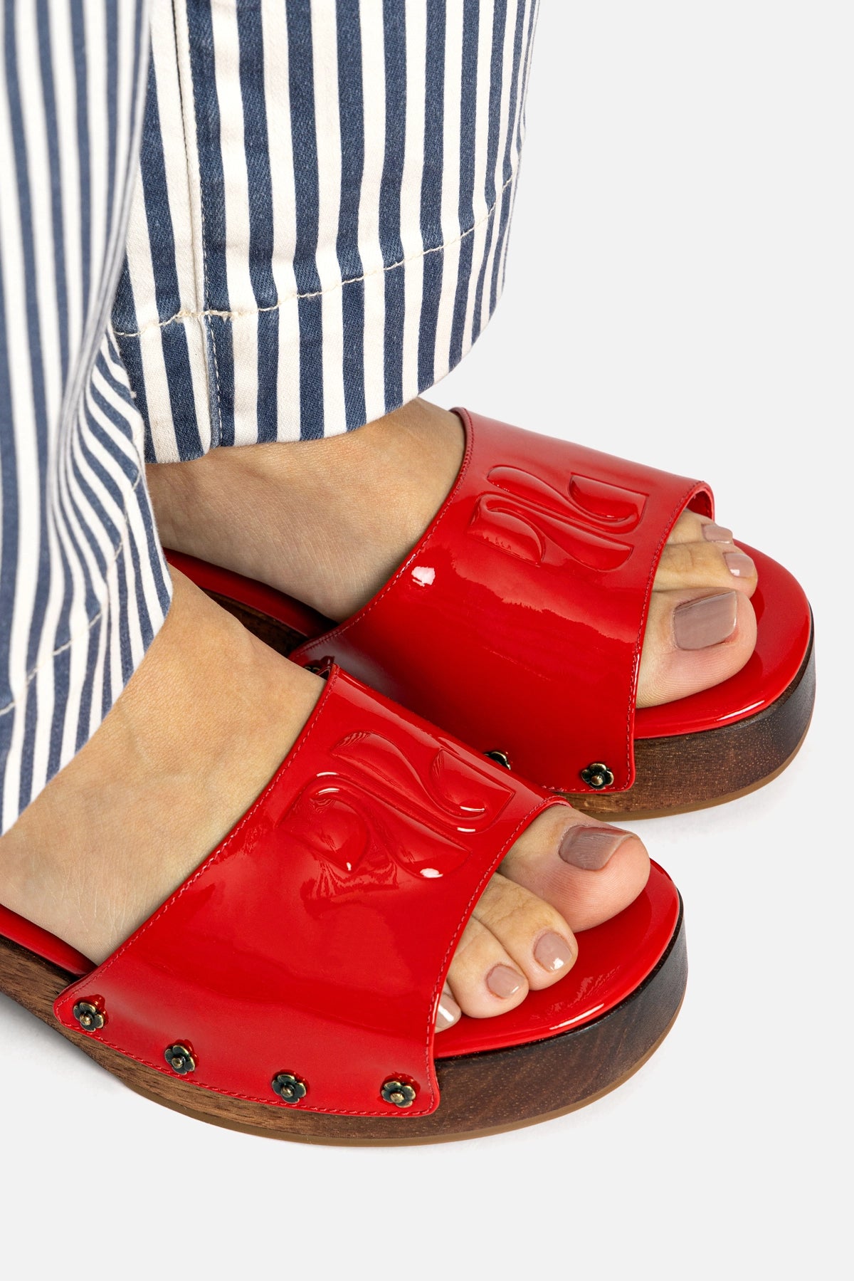 Zuzi Mule In Scarlet Patent Leather – Larroude Zuzi Mule In Scarlet Patent Leather – Larroude