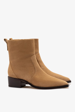 Florencia Low Boot In Peanut Suede