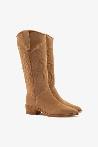 Paloma Boot In Peanut Suede