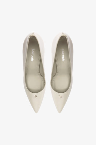 Stone Pump In Gray Box Leather Pump Larroudé