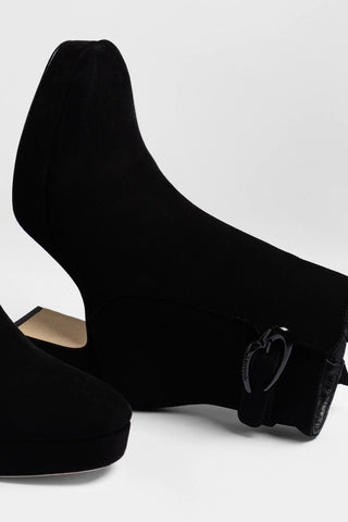Dolly Verona Low Boot Black Suede Boot Larroudé