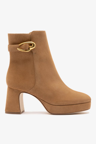 Dolly Verona Low Boot In Peanut Suede