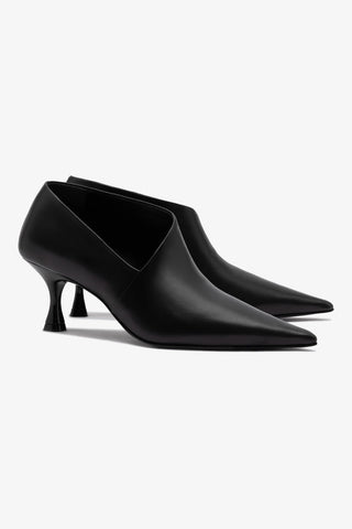 Larroudé by Nicolò B. Vittoria Pump In Black Leather