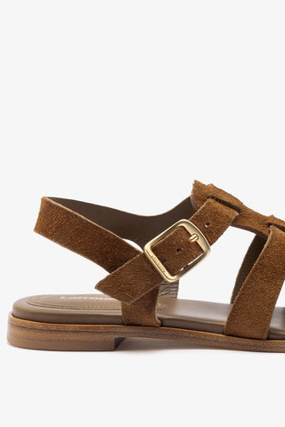 Stevie Flat Sandal In Russet Suede