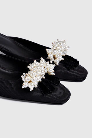 Amal Pearl Mule In Black Fabric