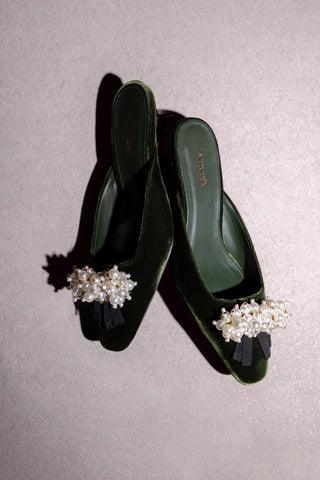 Amal Pearl Mule In Bosco Velvet