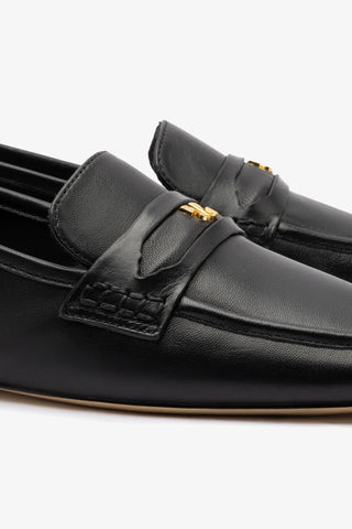 Suki Flat Loafer In Black Leather