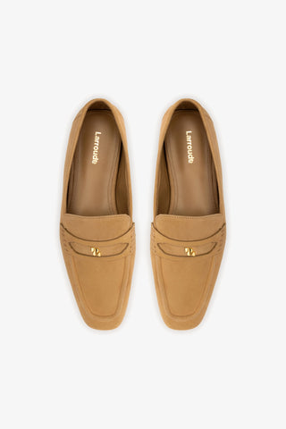 Suki Flat Loafer In Peanut Suede