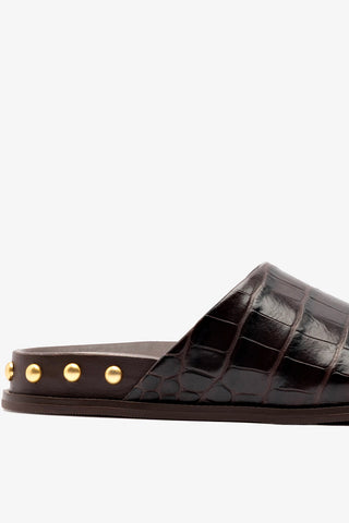 Larroudé x Kenneth Cole: Clog Dark Oak Croco Leather Clog Larroudé x Kenneth Cole