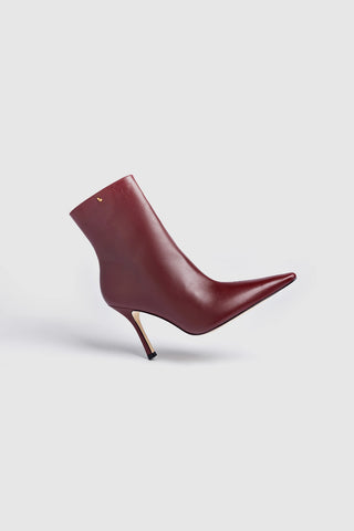Mini Carine Boot In Burgundy Leather