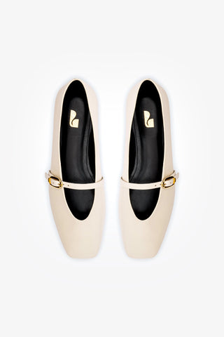 Misty Ballerina Flat In Ivory Leather
