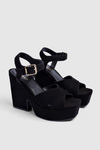 Cher Sandal In Black Leather