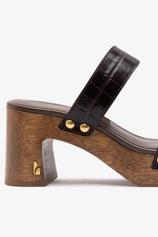 Larroudé x Kenneth Cole: Sandal Dark Oak Croco Leather Sandal Larroudé x Kenneth Cole