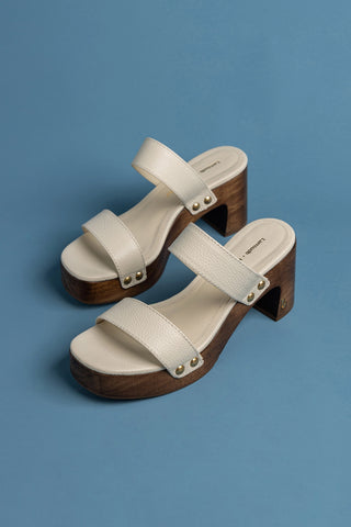Larroudé x Kenneth Cole: Sandal Ivory Leather Sandal Larroudé x Kenneth Cole
