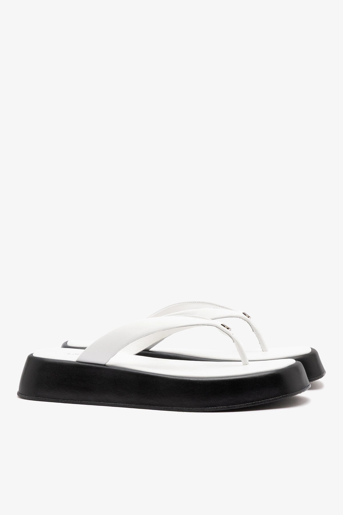Black and White Leather Thong Sandal Roxy