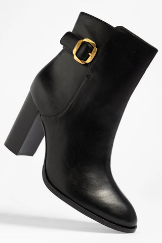 Alicia Low Boot Black Leather Boot Larroudé