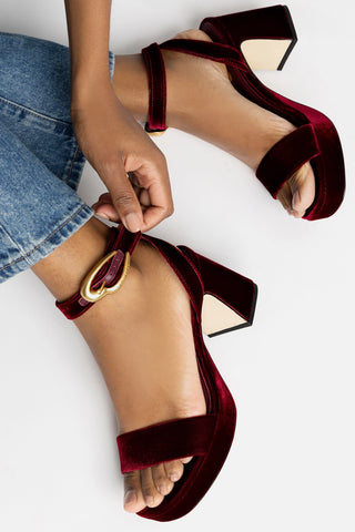 Dolly Verona Low Sandal In Wine Velvet